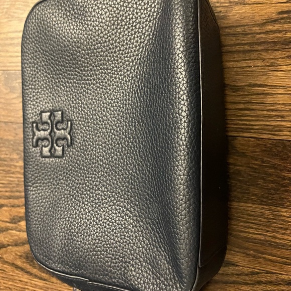Tory Burch Pebbled Black Toiletry Bag - Picture 4 of 4